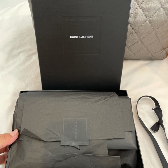 ❌SOLD❌YSL Large Grain de Poudre Wallet on Chain - Picture 11 of 12